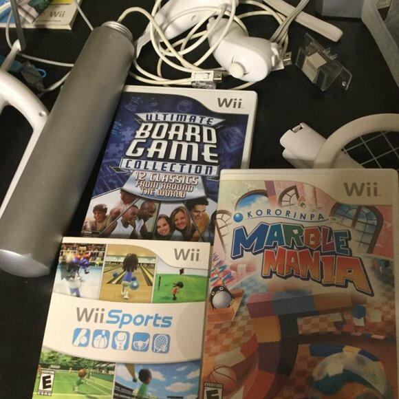 Nintendo Wii Console White Complete with controllers games  and much more - Picture 5 of 12